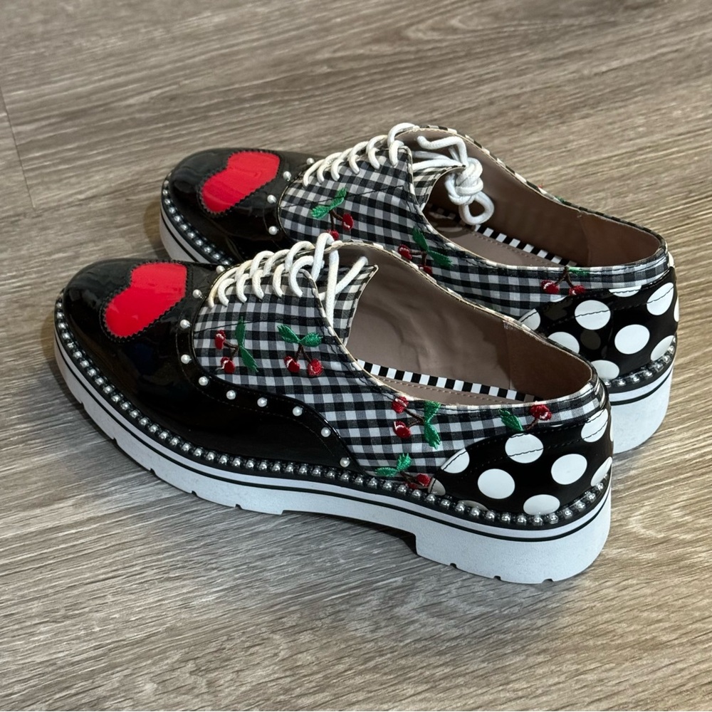 Betsey Johnson Abbott Cherry Loafer size 8.5 - Picture 6 of 9